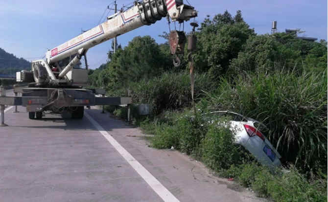 响水重载吊车救援 响水重载吊车救援